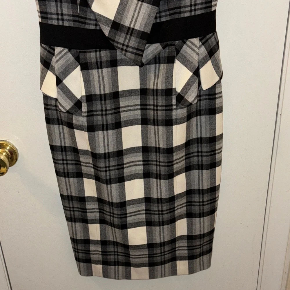 Black & White Plaid Sheath Dress with Waist Detail Karen Millen - Picture 5 of 14